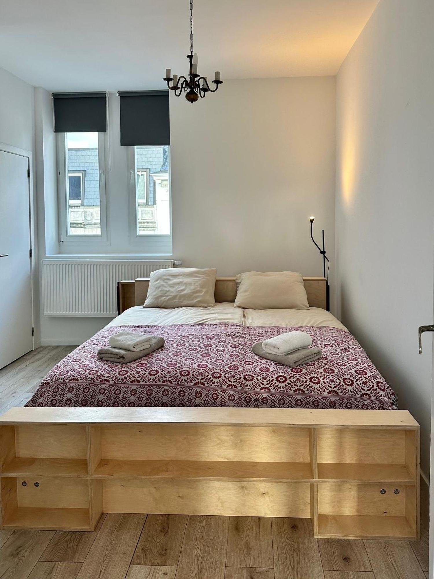 Stay In Artist'S Gallery Antwerpen Buitenkant foto
